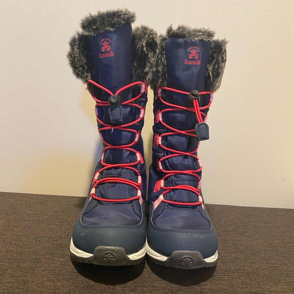 Kamik DRDEFENSE girls winter waterproof boots.